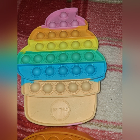 =^Pop it fidgets 7 food - Picture 8 of 9